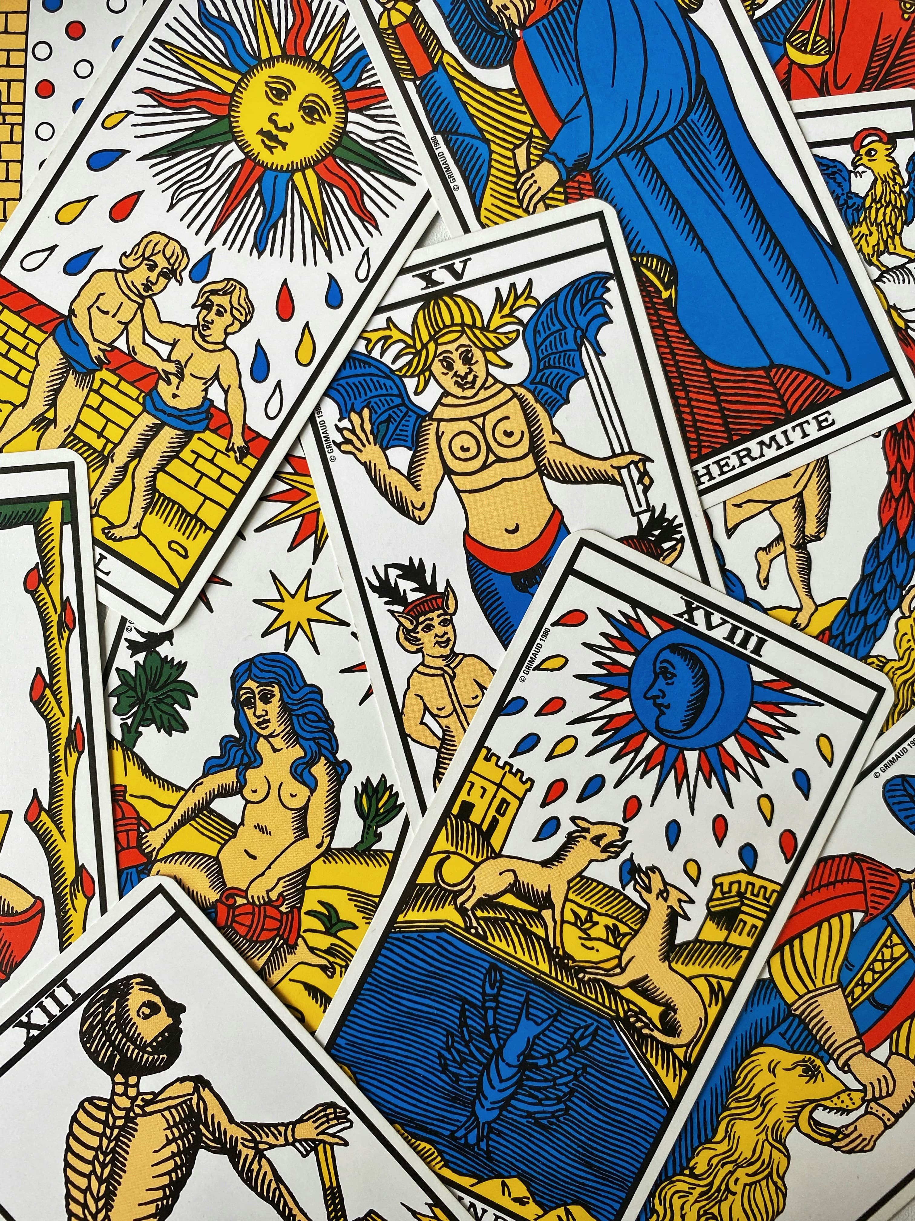 Lames de l'Ancien Tarot de Marseille utilisées par Pauline Arcanae lors de ses guidances